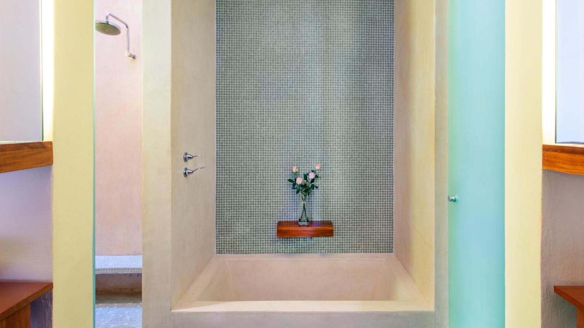 Rosas & Xocolate Boutique Hotel And Spa Merida, A Member Of Design Hotels ภายนอก รูปภาพ